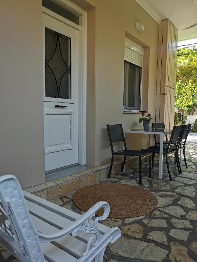 Ilios Apartment นีดรี ภายนอก รูปภาพ
