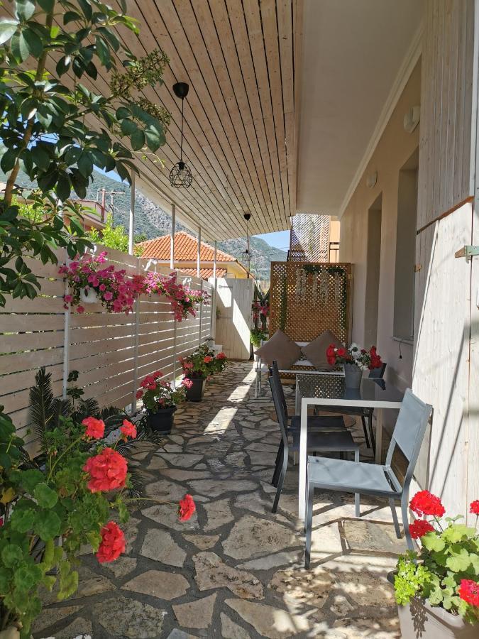 Ilios Apartment นีดรี ภายนอก รูปภาพ