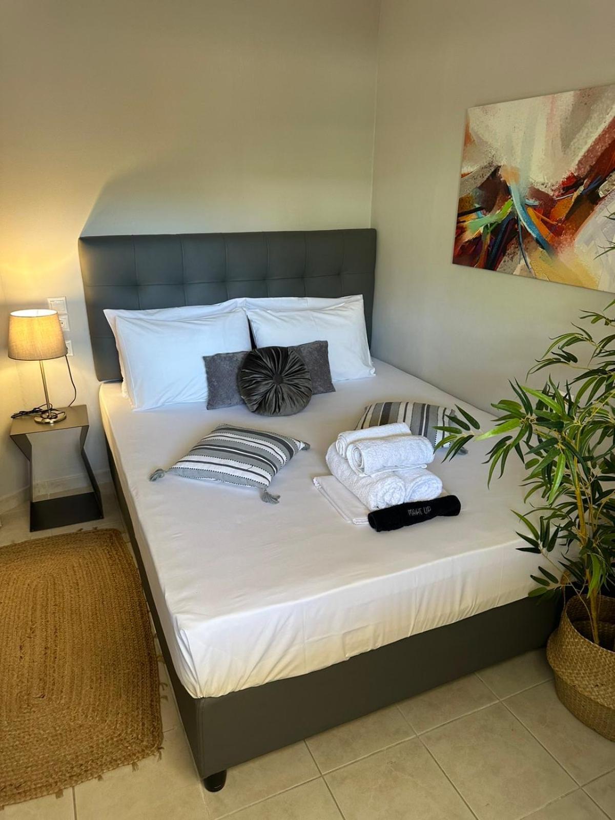 Ilios Apartment นีดรี ภายนอก รูปภาพ