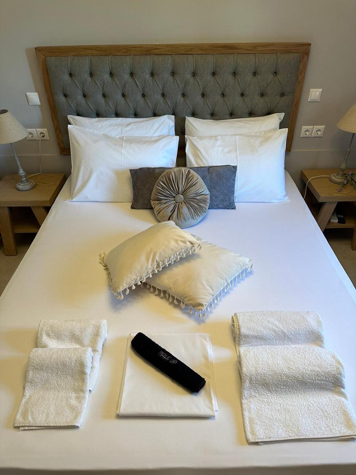 Ilios Apartment นีดรี ภายนอก รูปภาพ