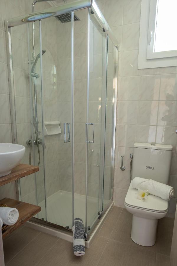 Ilios Apartment นีดรี ภายนอก รูปภาพ