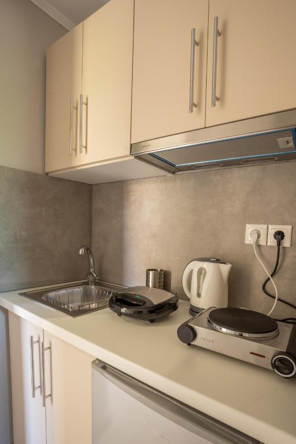 Ilios Apartment นีดรี ภายนอก รูปภาพ